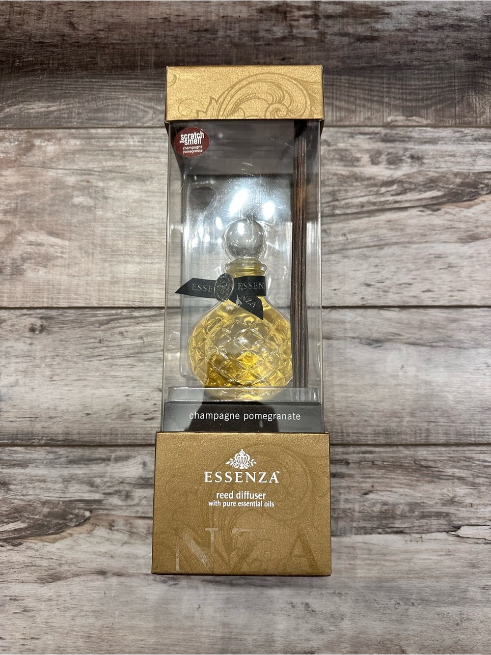 Essenza Champagne Pomegranate Reed Diffuser - Gold